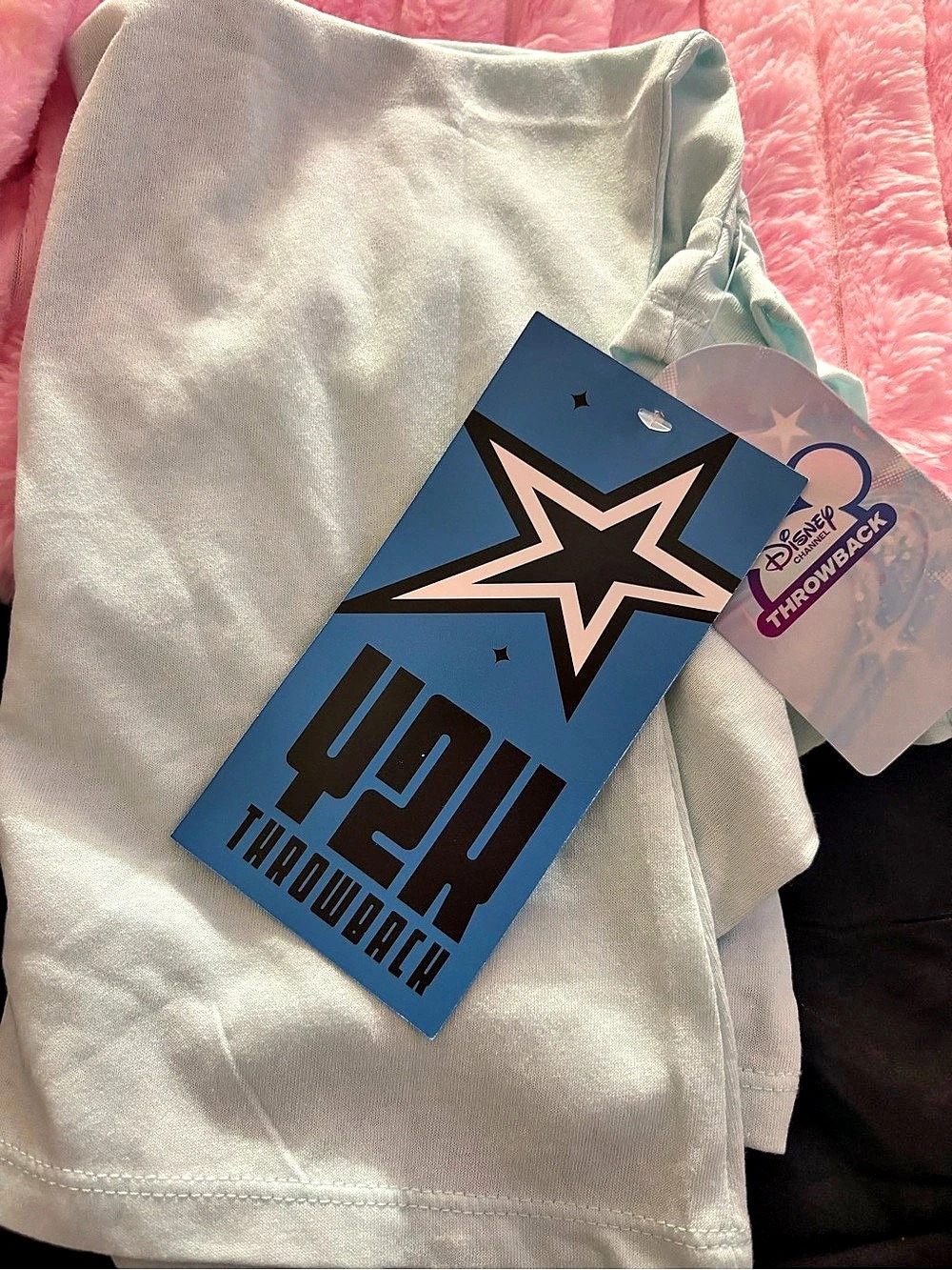 Brand New Lizzie McGuire Graphic T-Shirt - Picture 2 of 2